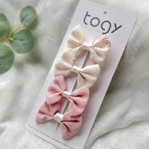 Çiçek Desenli ve Pudra Pembe Fiyonklu Saç Tokası Seti